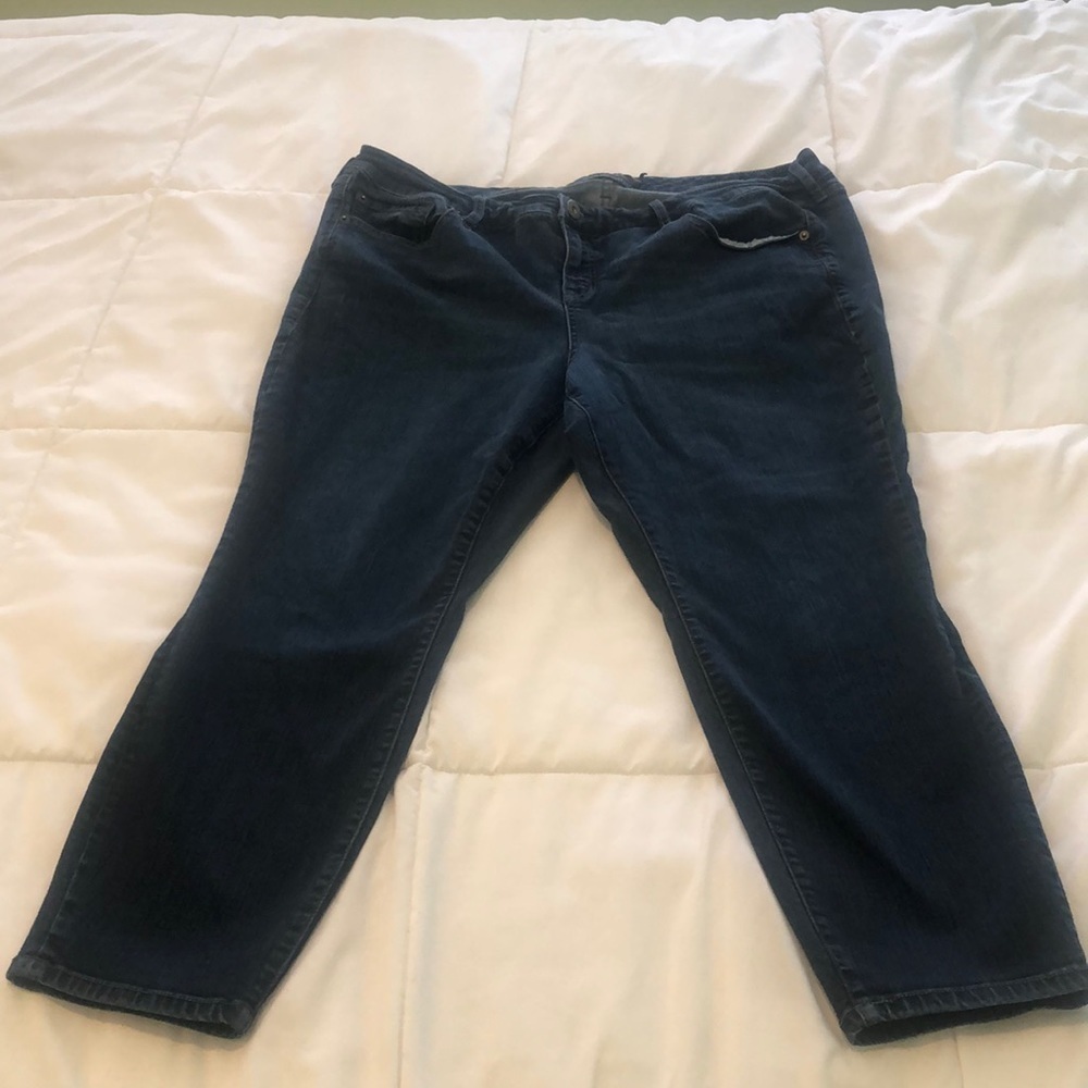 Torrid premium blue jeans skinny pants with great stretch